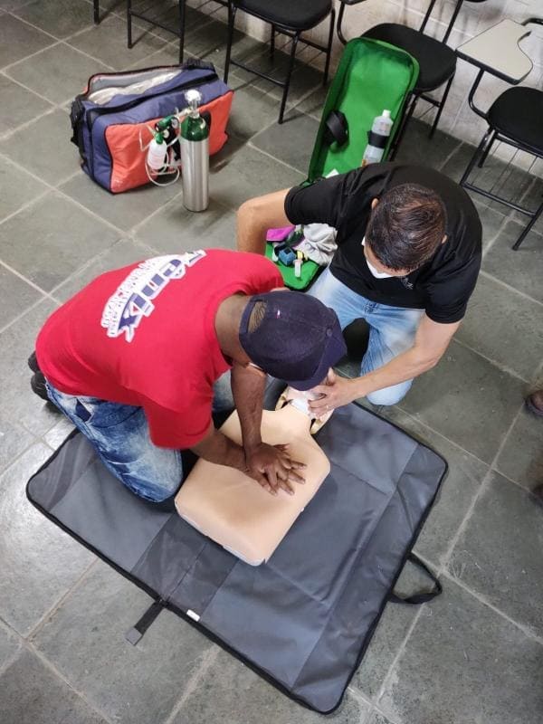 Treinamento IRATA em Varginha: solução técnica para formação técnica para acesso por cordas em Varginha